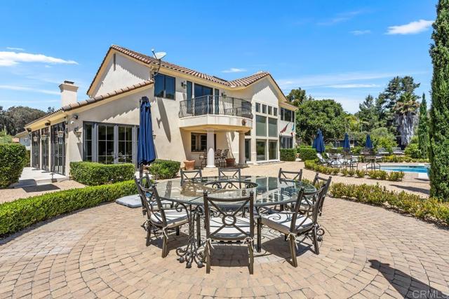 3433 Western Springs Rd, Encinitas CA: https://media.crmls.org/mediaz/aee27b97-2aeb-4a99-9969-be2a27b94009.jpg