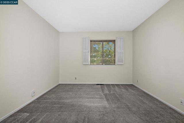 58 Ramsgate Lane, Pleasant Hill CA: https://media.crmls.org/mediaz/aee2b349-36eb-4409-a0d6-3a1d3a602188.jpg