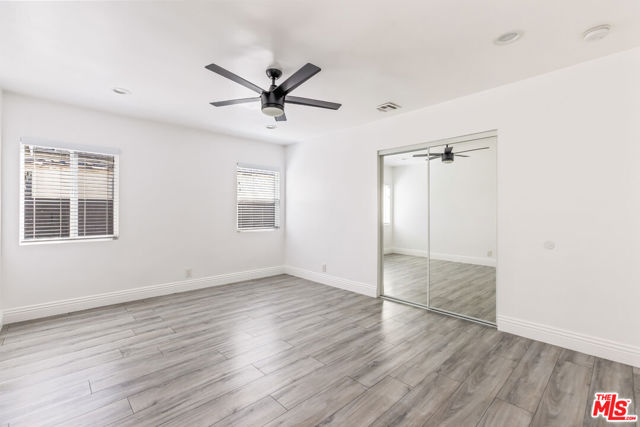 3921 S Victoria Avenue, Los Angeles CA: https://media.crmls.org/mediaz/aee36e28-1acc-4711-93be-4a867b240fac.jpg