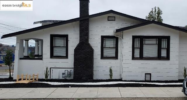 2957 73rd Avenue, Oakland CA: https://media.crmls.org/mediaz/aee3cdcf-4671-4073-b5cf-c40a8aae0ede.jpg