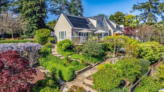 Image 14 of 75 For 819 Holly Road