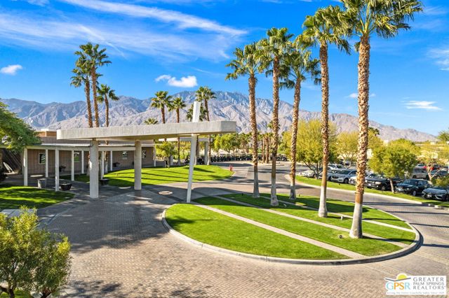 4284 Arcada Street, Palm Springs CA: https://media.crmls.org/mediaz/aee4a678-daa3-44ad-8d37-b0810743920c.jpg