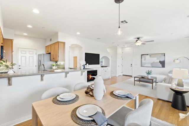 1215 HIGHBLUFF, San Marcos CA: https://media.crmls.org/mediaz/aee59cfd-4982-4a54-8d51-84912fdf8da1.jpg