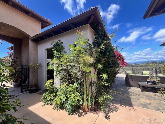 13495 Del Poniente Road, Poway CA: https://media.crmls.org/mediaz/aee5a686-ad2d-4d9b-a7ef-4e4de202312a.jpg