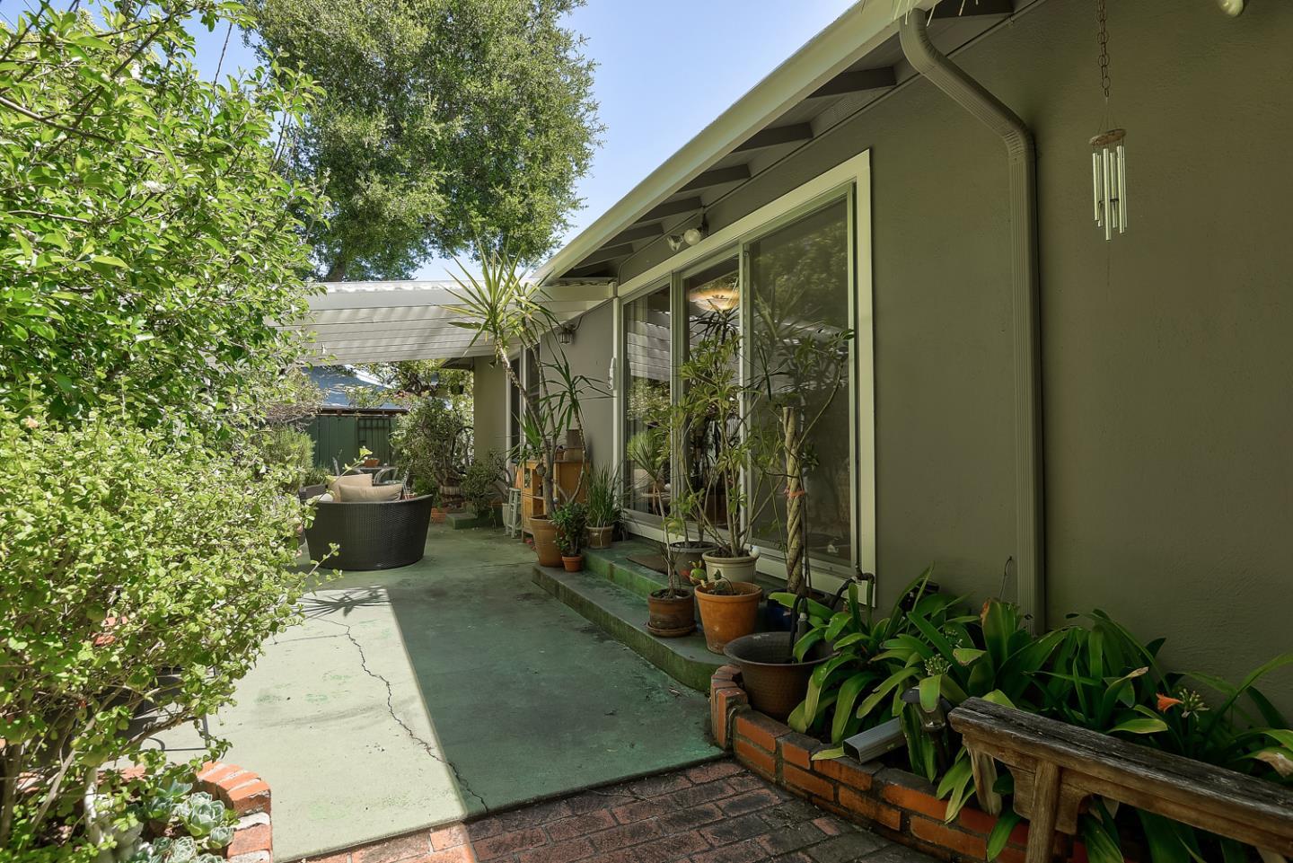 1154 Marcussen Drive, Menlo Park CA: https://media.crmls.org/mediaz/aee6060f-9778-4e00-9a90-7acab1fac0a2