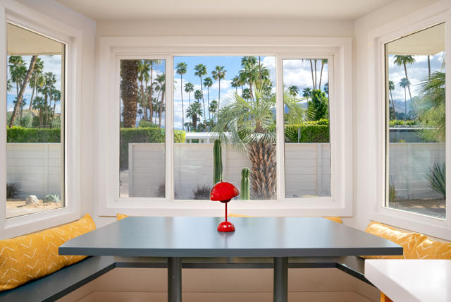 1022 E Mesquite Avenue, Palm Springs CA: https://media.crmls.org/mediaz/aee6089a-a325-462f-97fa-a50434f0ffb0.jpg