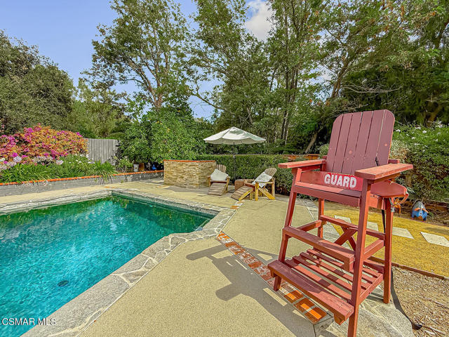 1888 El Monte Drive, Thousand Oaks CA: https://media.crmls.org/mediaz/aee6c425-50e3-414b-a7f3-dba8e75ab63f.jpg
