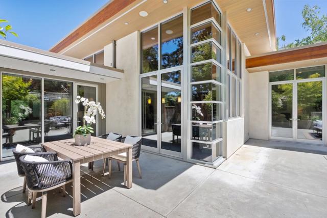 Image 33 of 64 For 211 Manor Drive