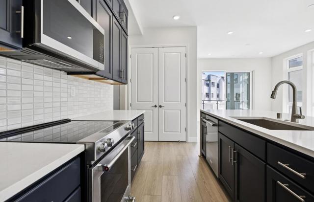 2425 Willow Way, San Mateo CA: https://media.crmls.org/mediaz/aee7f593-73de-48d0-be01-c28915a019ab.jpg