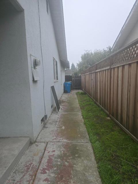 1355 Buchanan Drive, Santa Clara CA: https://media.crmls.org/mediaz/aee8cb4f-0297-43ea-b056-4a42471d4d72.jpg