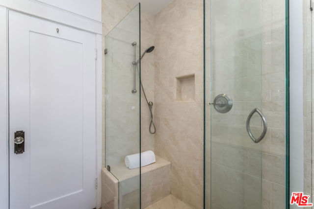 1622 N Orange Grove Avenue, Los Angeles CA: https://media.crmls.org/mediaz/aee948e0-ef0d-46af-b03c-8df1bcd87155.jpg