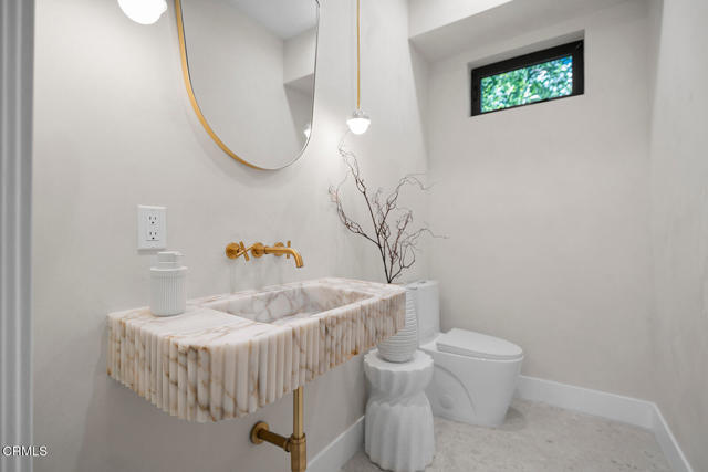 Detail Gallery Image 16 of 34 For 812 W Avenue 37, Los Angeles,  CA 90065 - 3 Beds | 2/1 Baths