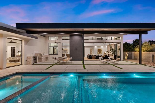 3 Siena Vista Court, Rancho Mirage CA: https://media.crmls.org/mediaz/aee9cdfd-016f-43dd-b6a1-c3e5d3c83a40.jpg