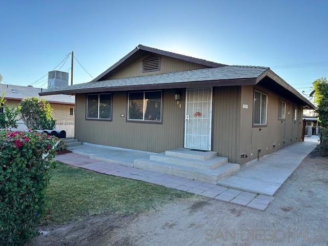 413 Giles, Calexico, California 92231, ,Multi-Family,For Sale,Giles,250000566SD