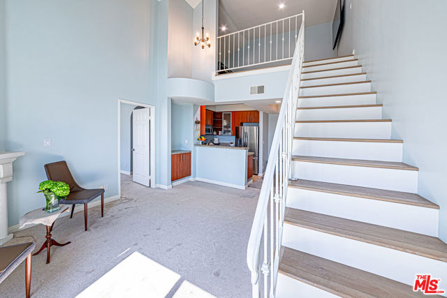 620 S Gramercy Place, Los Angeles CA: https://media.crmls.org/mediaz/aeeac2cd-d537-4686-a33b-8d107ce9d977.jpg