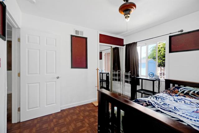 26361 Huntwood Aave, Hayward CA: https://media.crmls.org/mediaz/aeeb76ed-15da-45c2-b5ae-9a79ee309da2.jpg