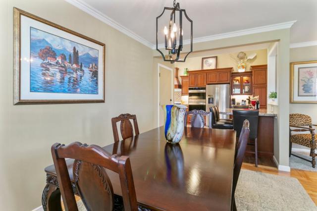 141 Knoll Circle, South San Francisco CA: https://media.crmls.org/mediaz/aeec11bf-2db7-432c-83a6-067f3ee39992.jpg