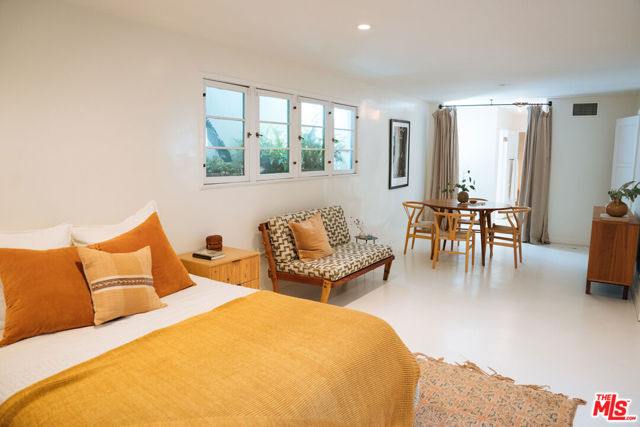 3431 Lambeth Street, Los Angeles CA: https://media.crmls.org/mediaz/aeec3ca9-5c18-41c4-9013-1efbceaeb7c5.jpg