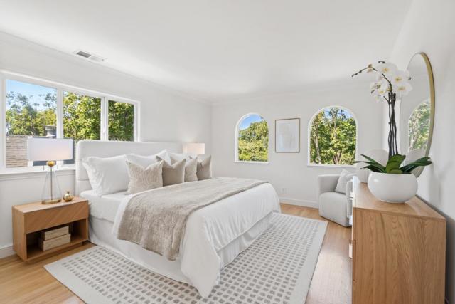 519 Francisco Drive, Burlingame CA: https://media.crmls.org/mediaz/aeecc56f-cfe2-4238-beee-f37954bc6fb3.jpg