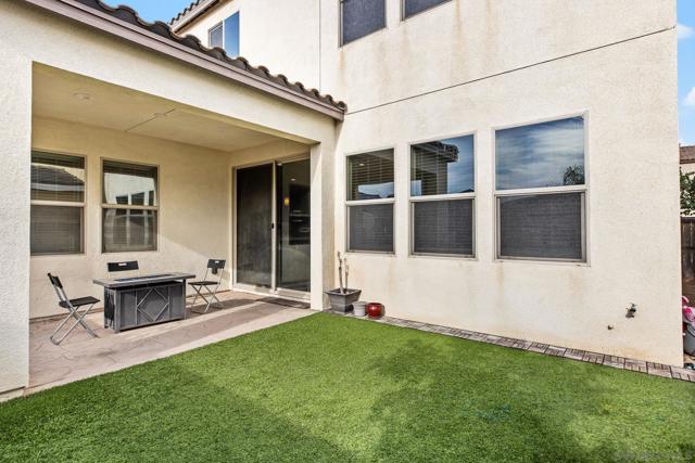 2018 Avenida Artana, Chula Vista CA: https://media.crmls.org/mediaz/aeee63b0-211f-4f35-9630-18246bec1ee1.jpg