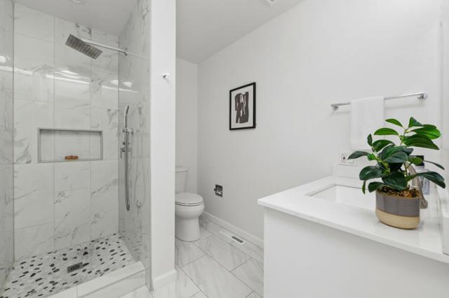 https://media.crmls.org/mediaz/aeee6623-0521-401e-b9da-41a739810482.jpg?preset=X-Large
