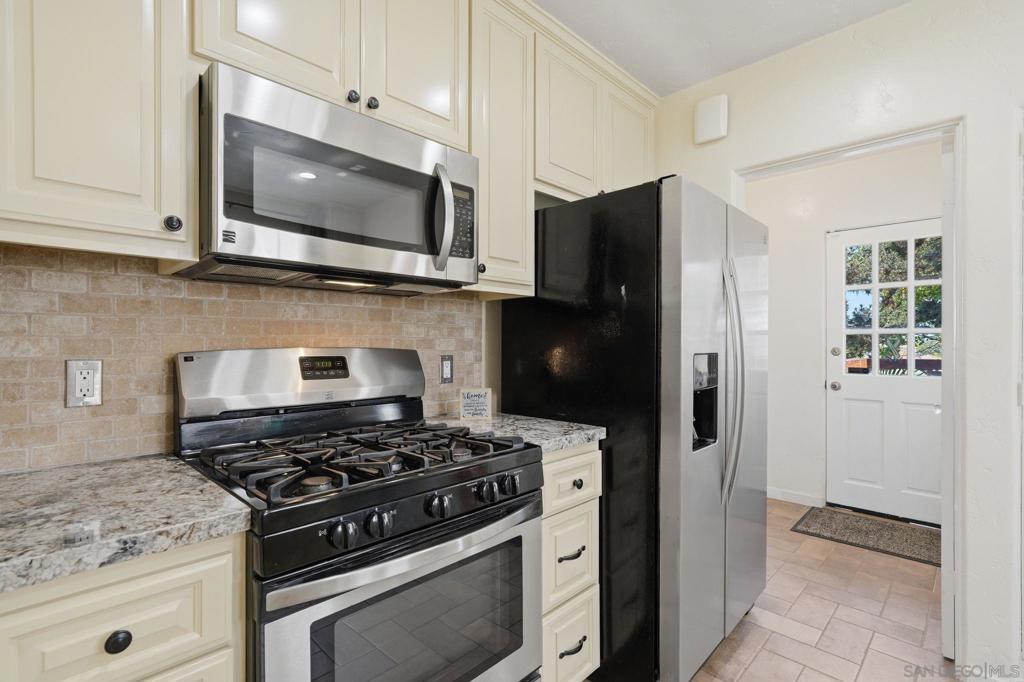 3222 Curtis - photo 8