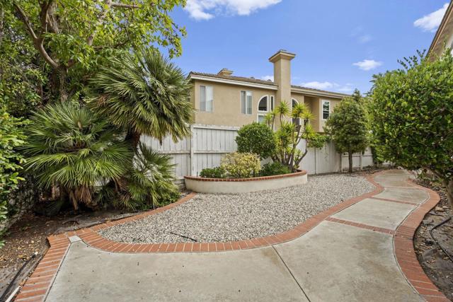 12518 Cavallo St, San Diego CA: https://media.crmls.org/mediaz/aeeefe4c-9ae8-4ff0-8f7f-d3e81211e90c.jpg