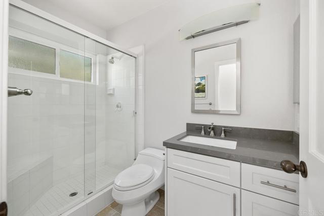 16139 Rambla De Las Flores, Rancho Santa Fe CA: https://media.crmls.org/mediaz/aeef867d-5690-4faa-8a78-0760629394df.jpg
