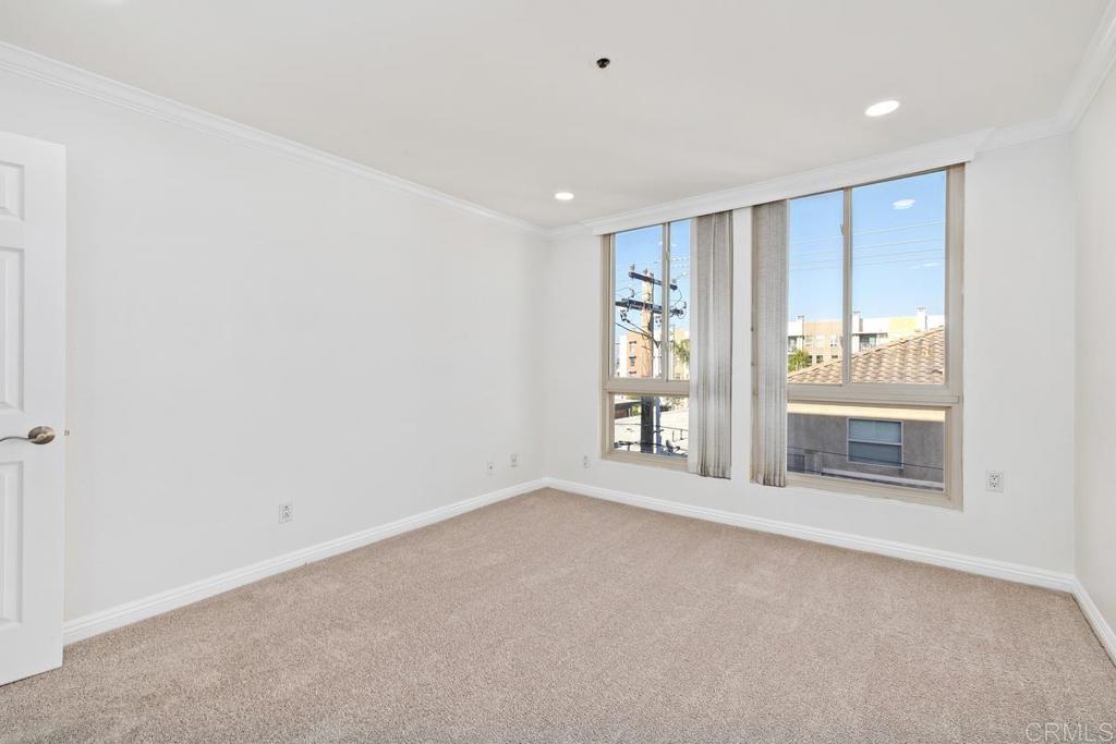 3939 Illinois Street - photo 9