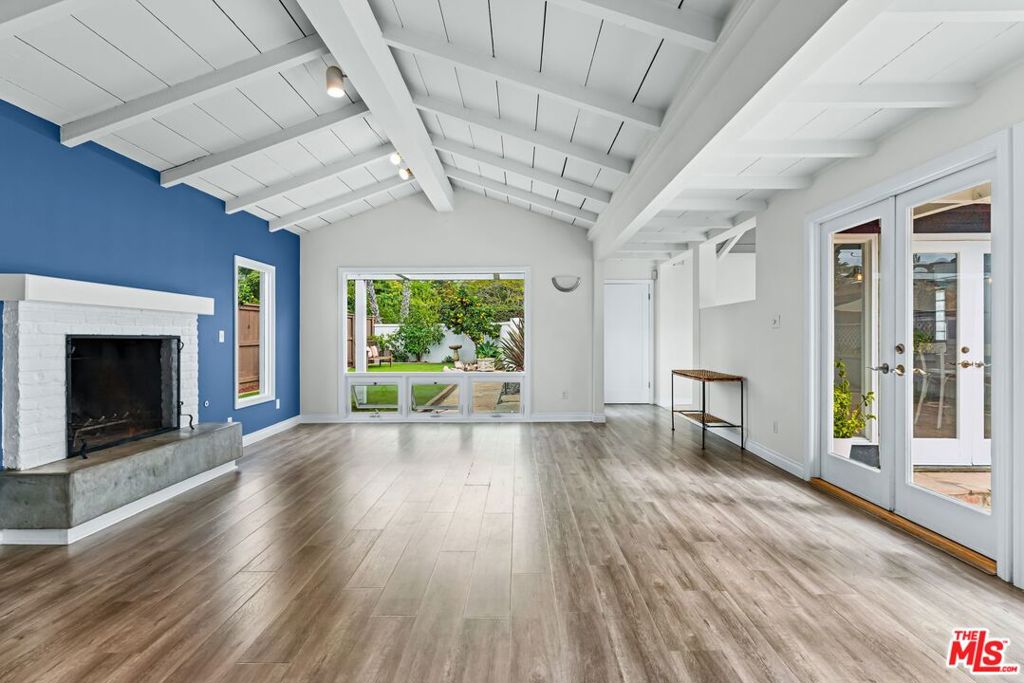 8176 La Jolla Shores Drive