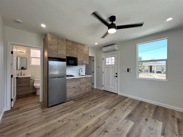 Detail Gallery Image 42 of 46 For 2501 Davis Ave, Carlsbad,  CA 92008 - 6 Beds | 5 Baths