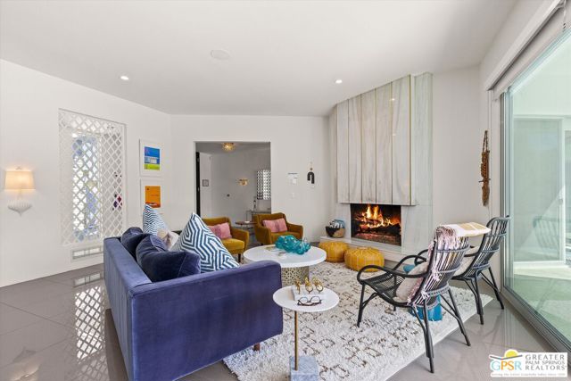 2280 S Camino Real, Palm Springs, CA 92264