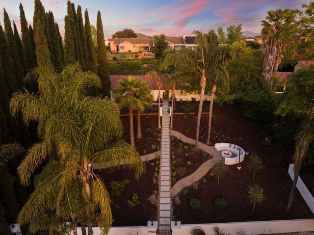 1920 Glennaire Drive, Escondido CA: https://media.crmls.org/mediaz/aef0b17d-296f-41d7-98d3-789bd9caf9e9.jpg