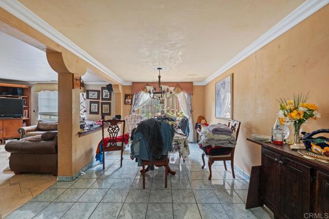 1134 Carlsbad Street, Spring Valley CA: https://media.crmls.org/mediaz/aef451f4-3211-41e7-8423-1e036b3fa1f9.jpg