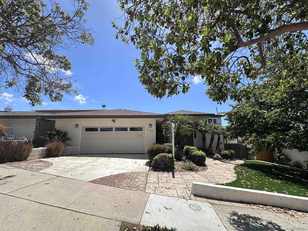 3539 Mount Laurence Dr