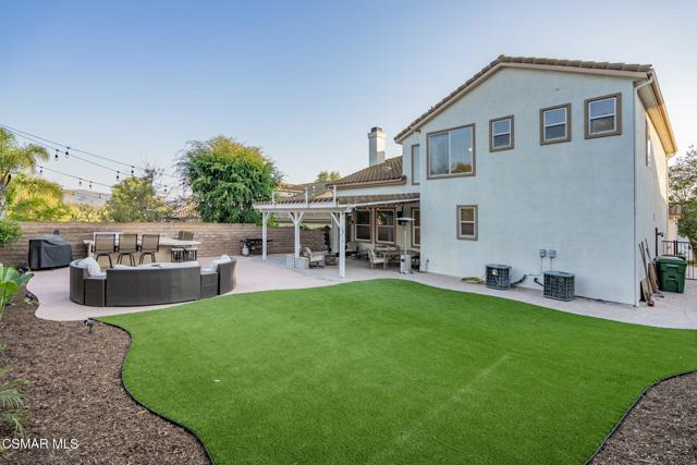 4260 Crabapple Court, Moorpark CA: https://media.crmls.org/mediaz/aef4b74e-2415-4f0f-a195-2e59a46fbbba.jpg