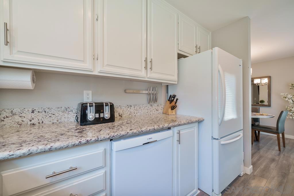 17637 Pomerado Rd - photo 12