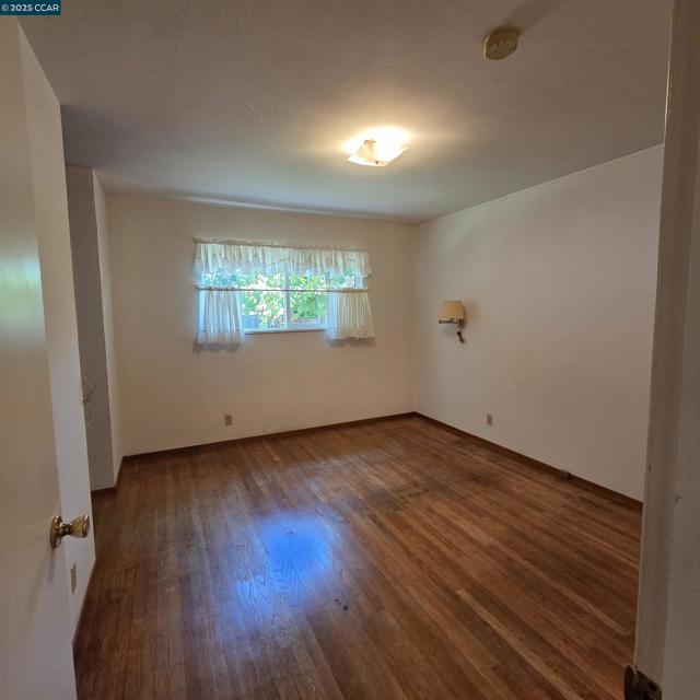 2771 Cornelius Dr, San Pablo CA: https://media.crmls.org/mediaz/aef4cc5d-83da-48a0-a6ad-a3e07bf2c861.jpg