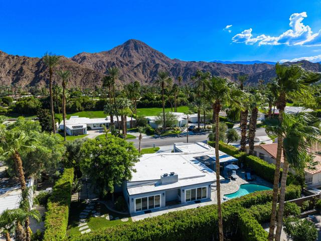 76140 Fairway Drive, Indian Wells CA: https://media.crmls.org/mediaz/aef545ec-fb7a-4107-9b94-c2bec033b5b5.jpg