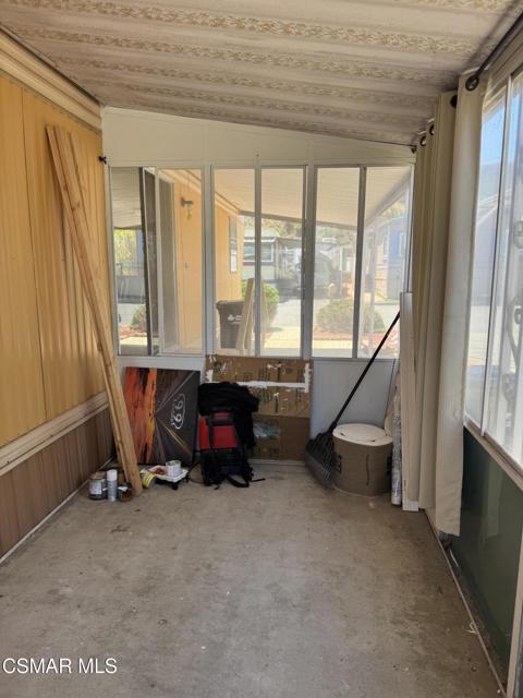 250 Farland Drive, Thousand Oaks CA: https://media.crmls.org/mediaz/aef8185f-eb16-4a2f-97f1-c1dc9b1494fc.jpg