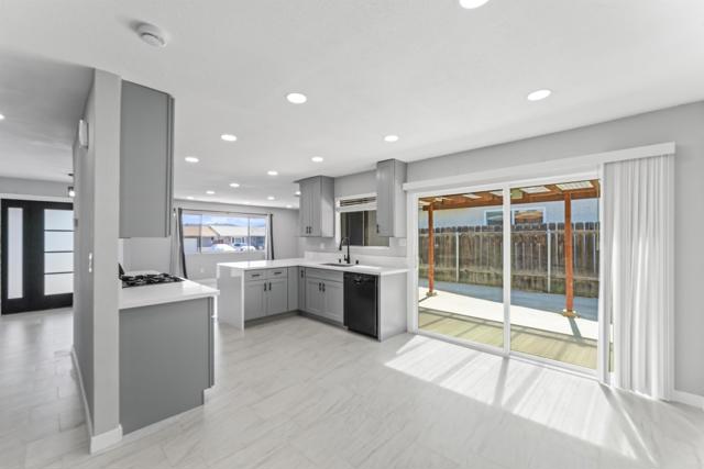 13132 Pam Lane, Lakeside CA: https://media.crmls.org/mediaz/aef85d65-412d-4a17-bfa2-764416182424.jpg