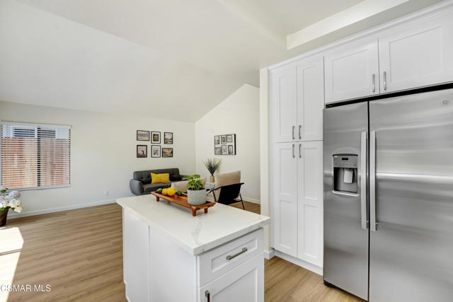 4188 Minnecota Drive, Thousand Oaks CA: https://media.crmls.org/mediaz/aef8fb22-00b8-4c84-a065-1ba580f87d3f.jpg