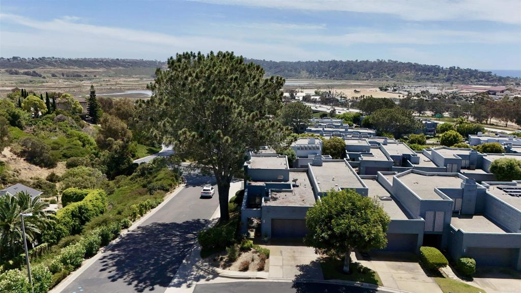 1051 Freedom Court - photo 3