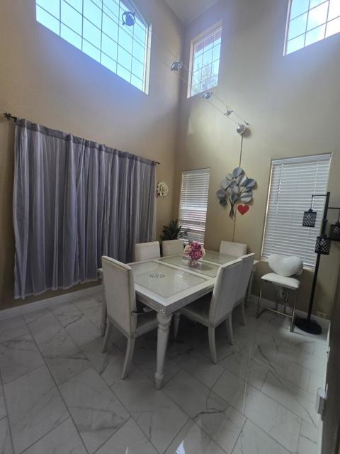 1958 Bradbury Street, Salinas CA: https://media.crmls.org/mediaz/aef9d201-213d-4e8f-87a0-ebc77f3e40ff.jpg