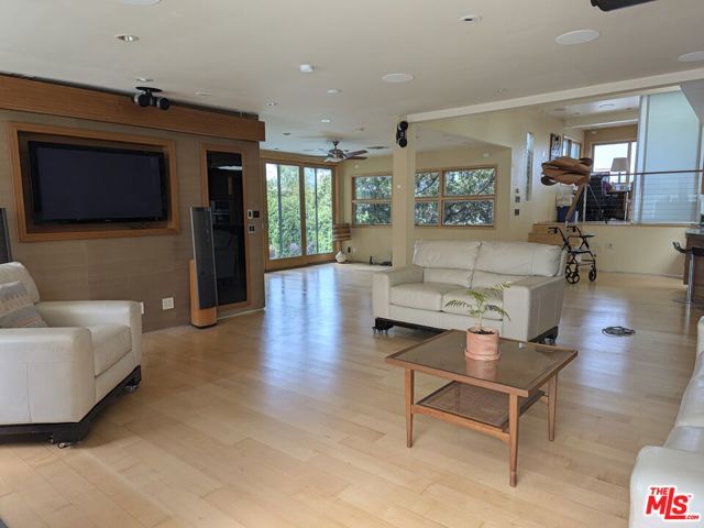 13523 Hartland Street photo 42