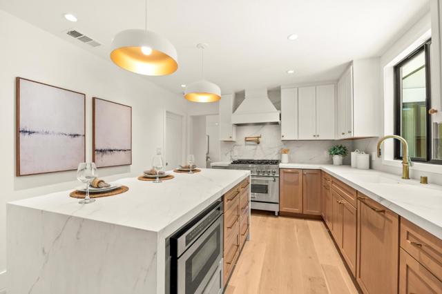 2082 Juliana Court, Santa Clara CA: https://media.crmls.org/mediaz/aefa077b-93a0-47eb-950b-9c5e31d1950c.jpg