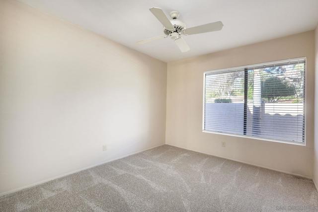 2032 David Dr, Escondido CA: https://media.crmls.org/mediaz/aefa43e7-1b84-410e-8683-ae5f861a3128.jpg