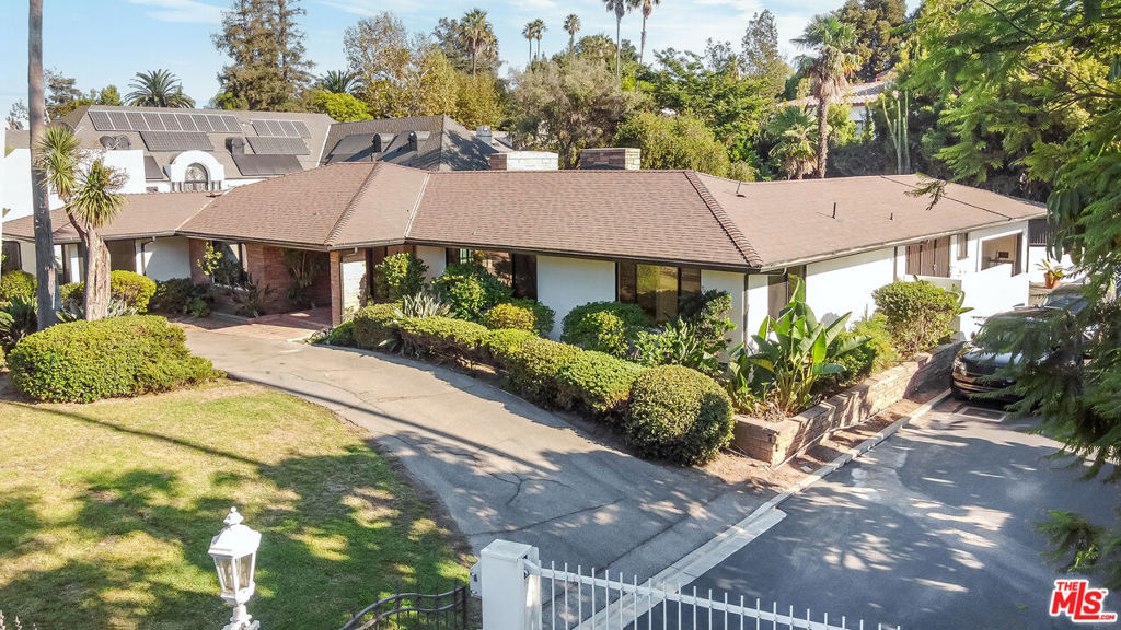 5160 Los Feliz Boulevard