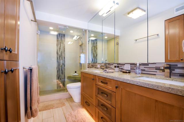 1760 Avenida Del Mundo, Coronado CA: https://media.crmls.org/mediaz/aefa9e43-d934-43a3-9ece-6027c588ba7c.jpg