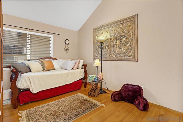 3708 Southridge, Oceanside CA: https://media.crmls.org/mediaz/aefb6137-ec48-4bbd-8861-4bf30019e10e.jpg